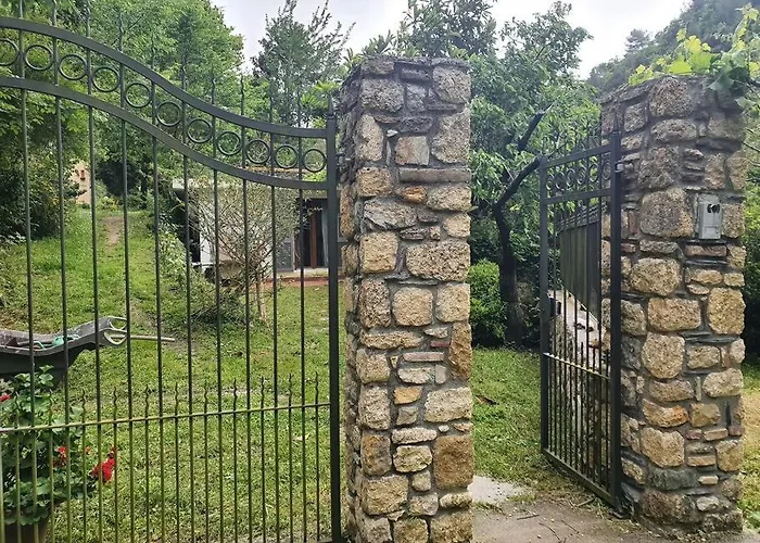 Casa de Férias Casetta Indipendente Al Mare Finale Ligure