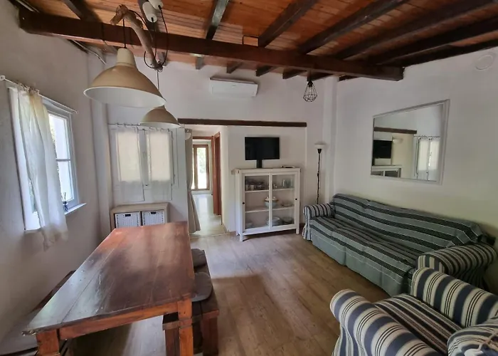 Casetta Indipendente Al Mare Finale Ligure