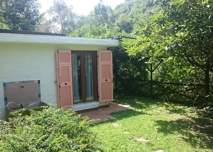 Casetta Indipendente Al Mare Сasa de vacaciones Finale Ligure